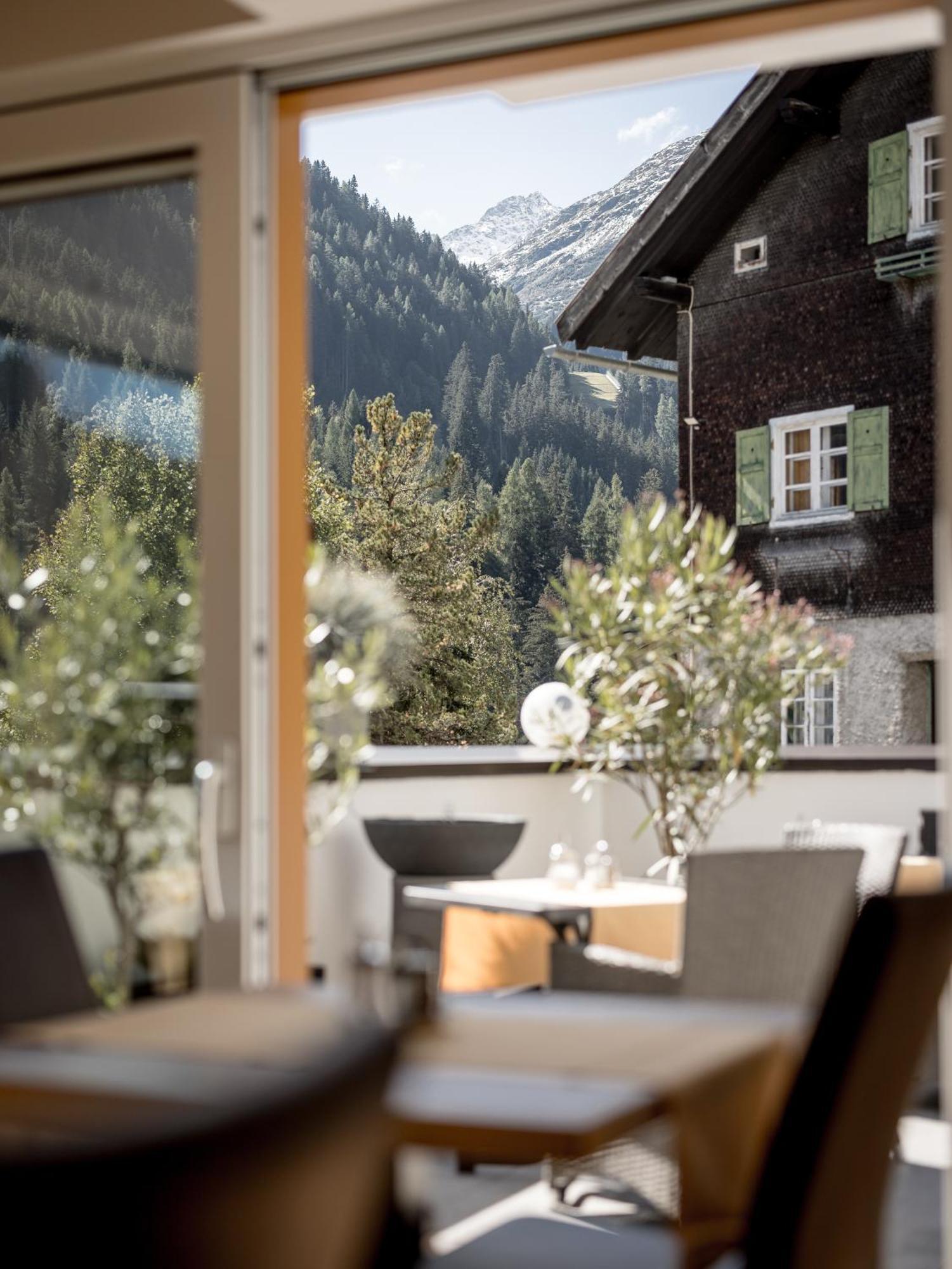 Quality Hosts Arlberg - Haus Pepi Eiter Hotel Sankt Anton am Arlberg Exterior photo