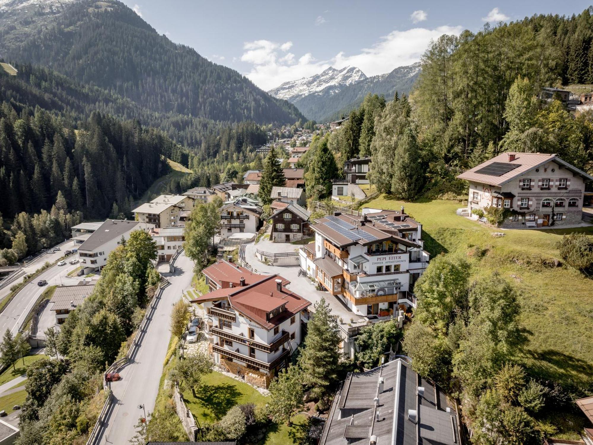 Quality Hosts Arlberg - Haus Pepi Eiter Hotel Sankt Anton am Arlberg Exterior photo