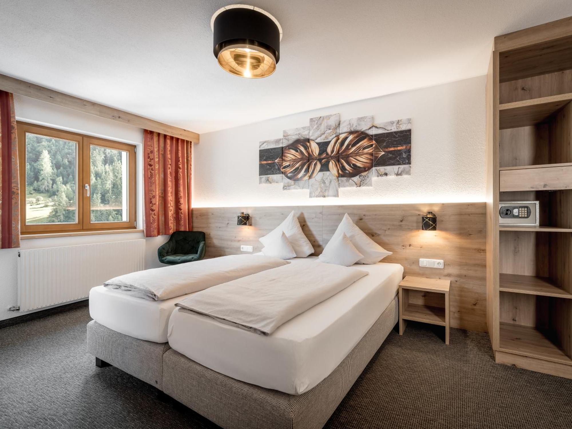 Quality Hosts Arlberg - Haus Pepi Eiter Hotel Sankt Anton am Arlberg Exterior photo