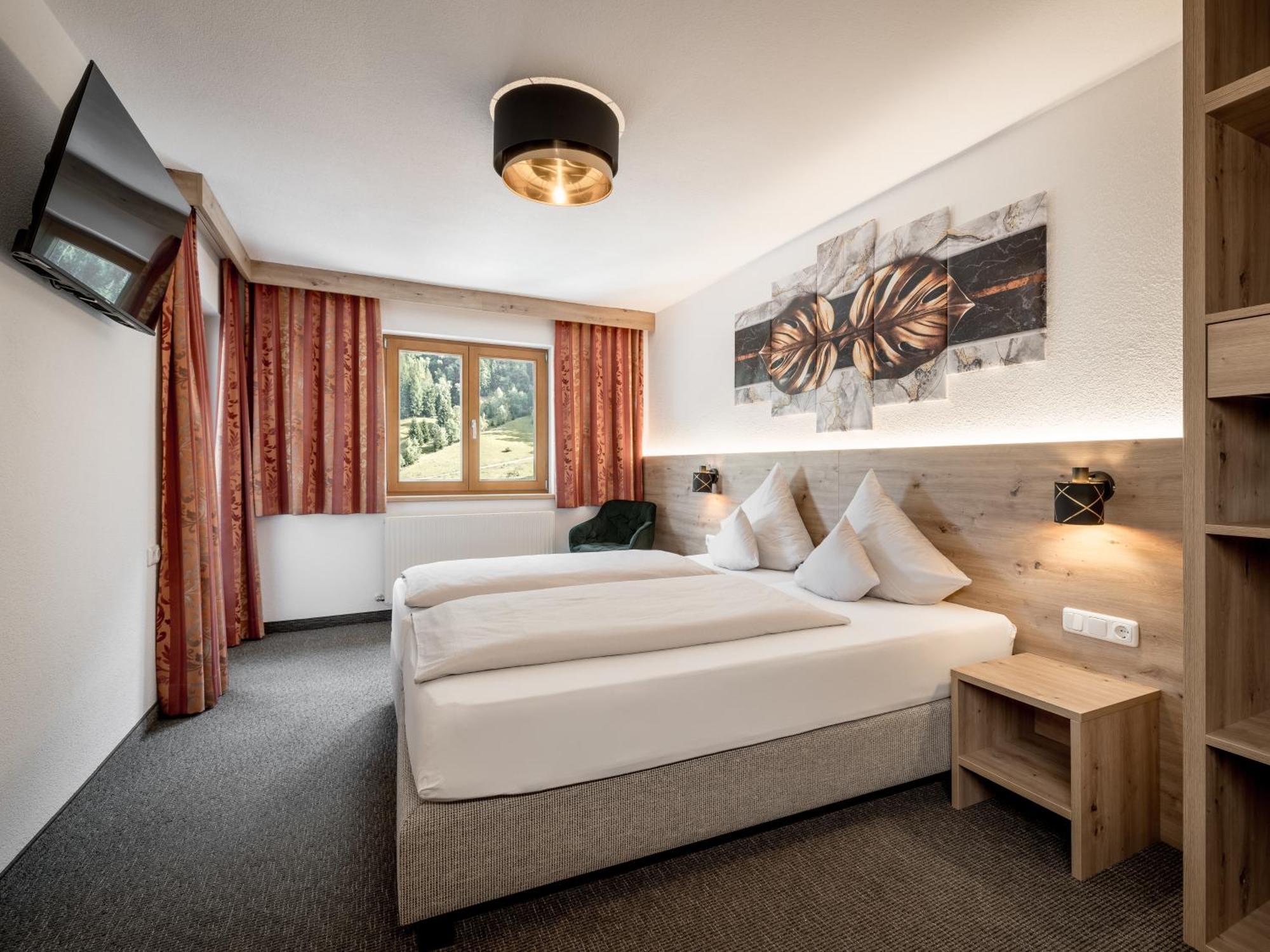Quality Hosts Arlberg - Haus Pepi Eiter Hotel Sankt Anton am Arlberg Exterior photo